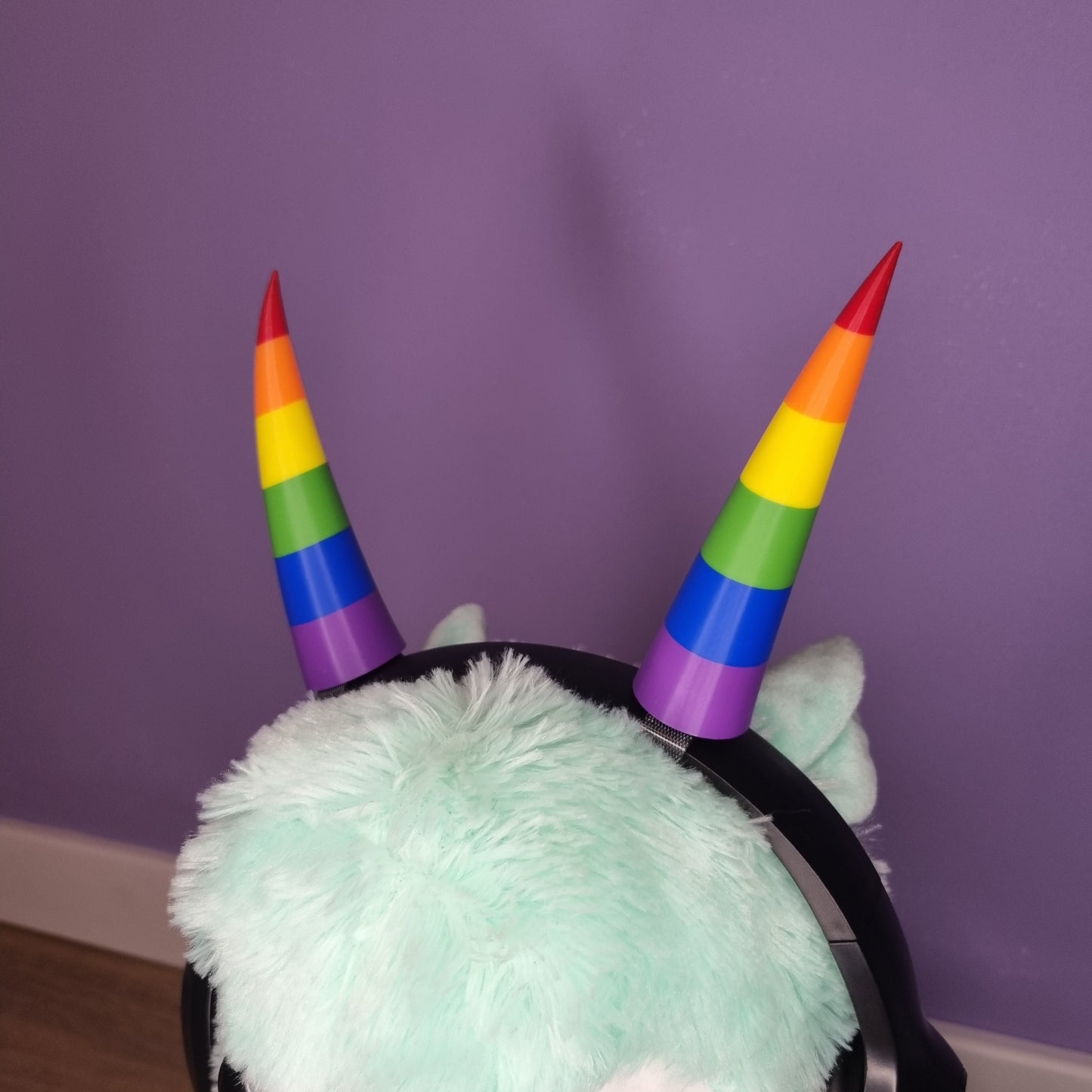 Headset accessory: 3d printed pride lgbtq+ horns