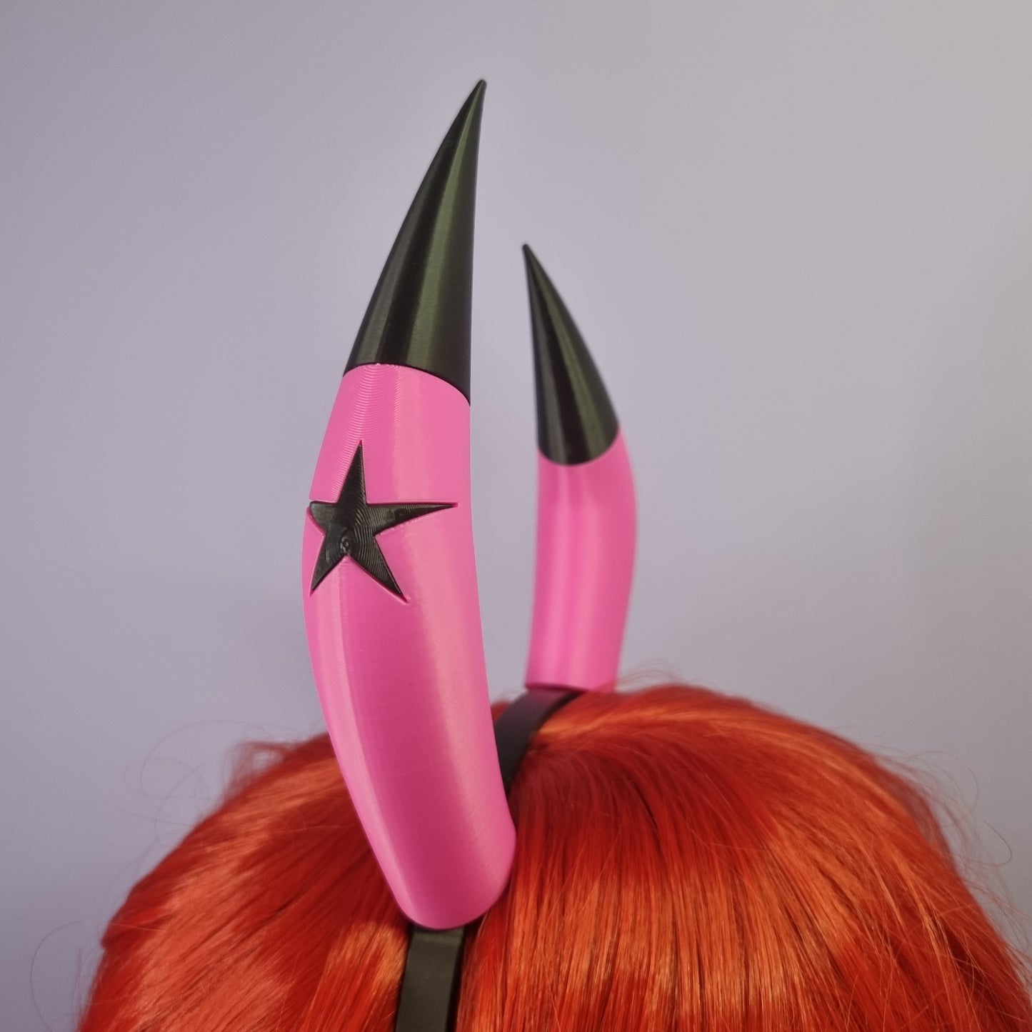 Cosplay horns pink with black star