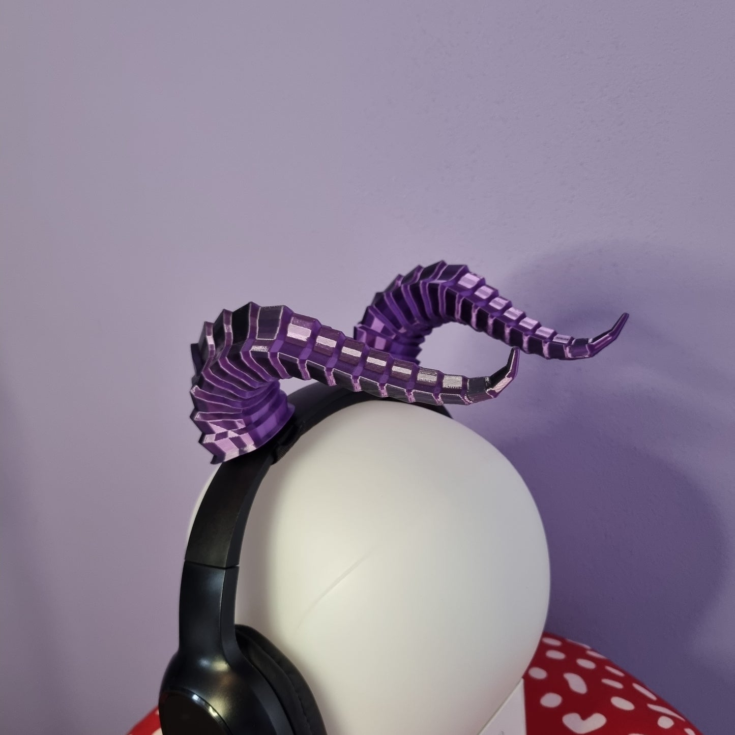 Dragon horns for headset